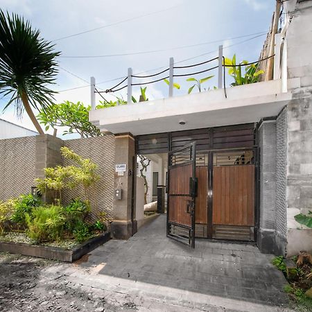 Gilang Balangan Villa Jimbaran  Exterior photo